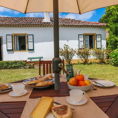 Domus Adepta Family W Garden * Furnas (Azores)