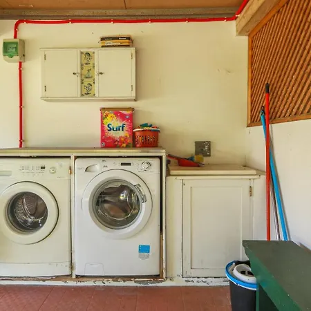 Domus Adepta Family W Garden בית הארחה 3*