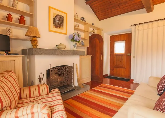 בית הארחה Domus Adepta Family W Garden פורנס